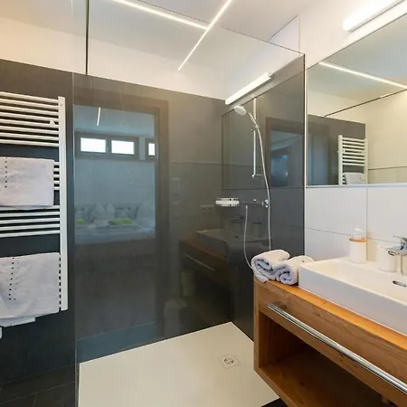 Apartment Moderne Ferienwohnunggrossarl